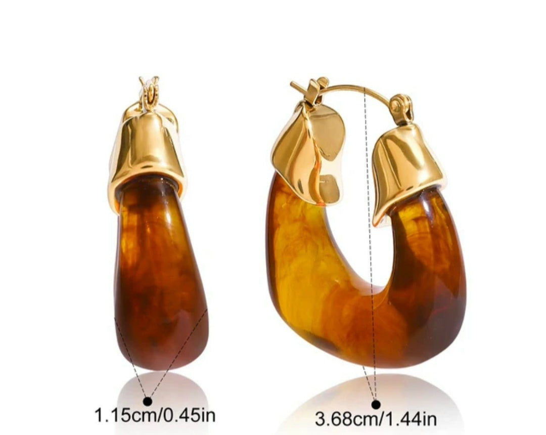 JBW Trendy Vintage Winter Resin Chubby Moon U-shaped Earrings